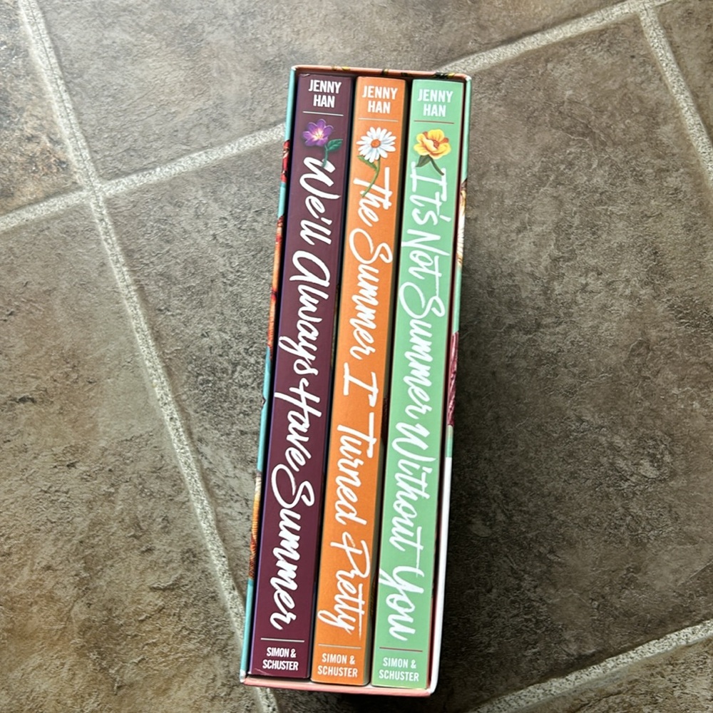 The Complete Summer I turned pretty trilogy - Picture 2 of 2